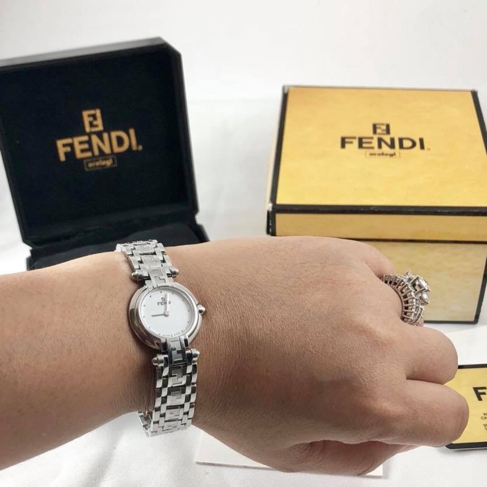 Watch - Picture 6 of 6